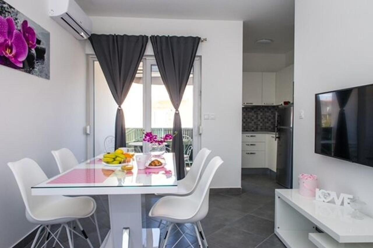 Apartments Zdeslav Rogoznica  Bagian luar foto
