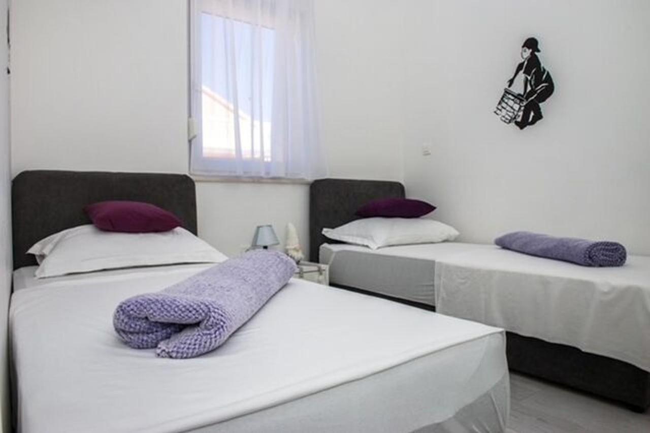 Apartments Zdeslav Rogoznica  Bagian luar foto